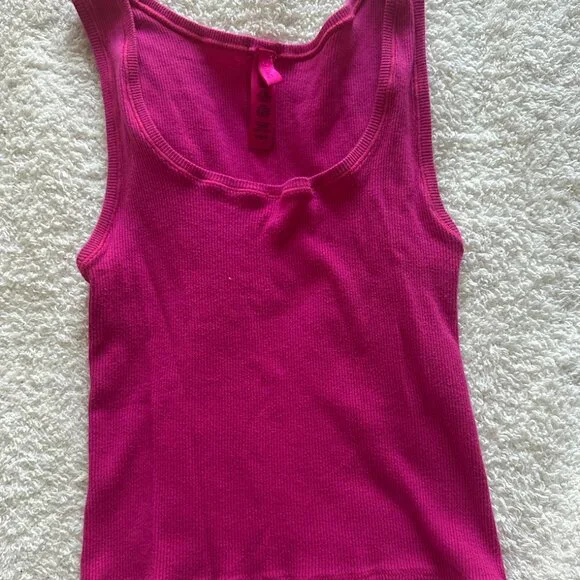 Skims Cotton Rib Tank - Picture 2 of 5